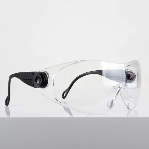Protective eyewear for construction site workers